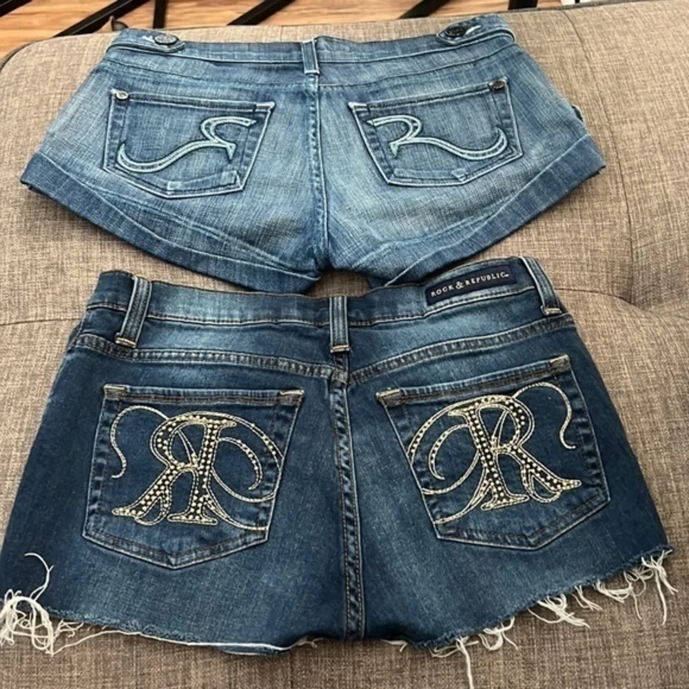 Rock&Republic Denim Shorts - Picture 2 of 8